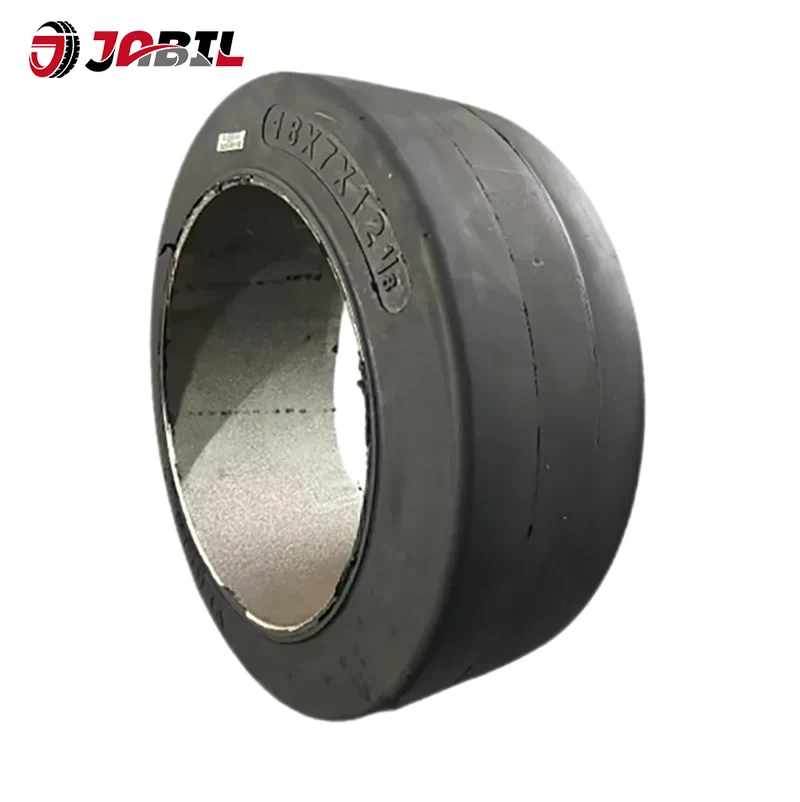 Pritisnite na pnevmatikah viličarja