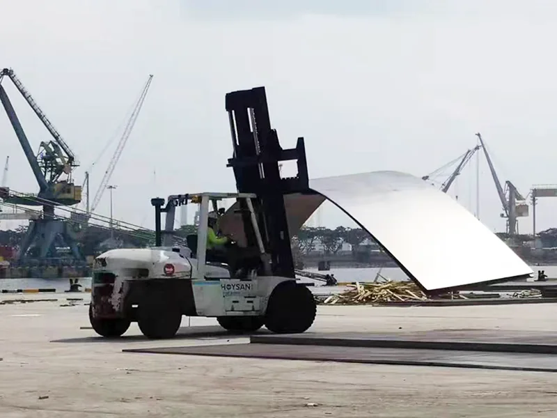 Polne pnevmatike 12.00-20 za pristaniške prikolice